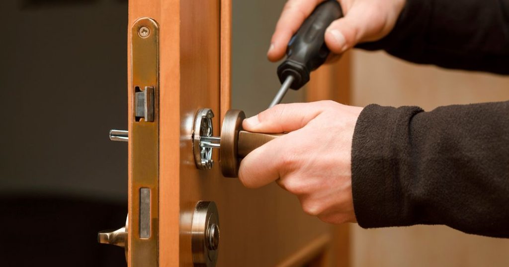 Como Identificar Quando a Fechadura Precisa Ser Trocada em Florianópolis: 6 Dicas Como Identificar Quando a Fechadura Precisa Ser Trocada em Florianópolis: 6 Dicas